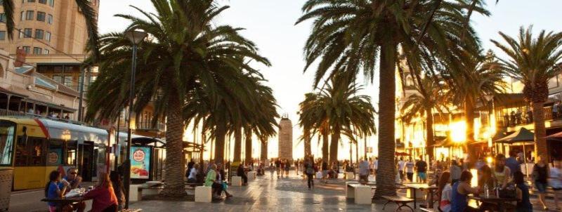 Апартаменты Cityviews @ Glenelg * Pool/Beach * Free Parking * Экстерьер фото