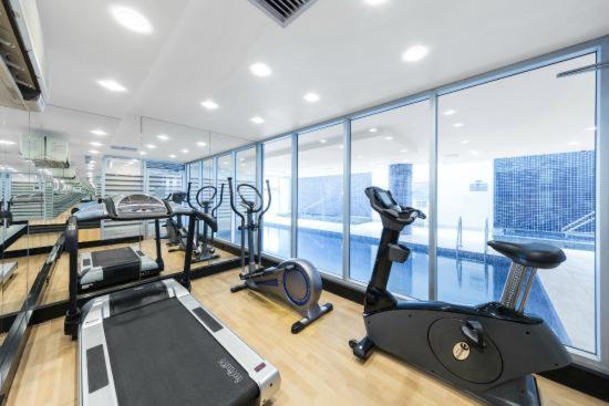 Апартаменты Cityviews @ Glenelg * Pool/Beach * Free Parking * Экстерьер фото