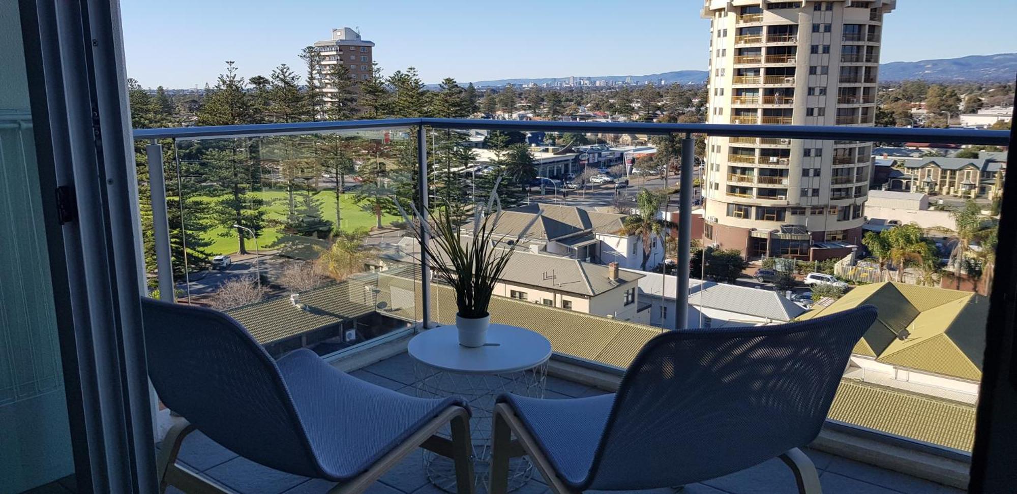 Апартаменты Cityviews @ Glenelg * Pool/Beach * Free Parking * Экстерьер фото