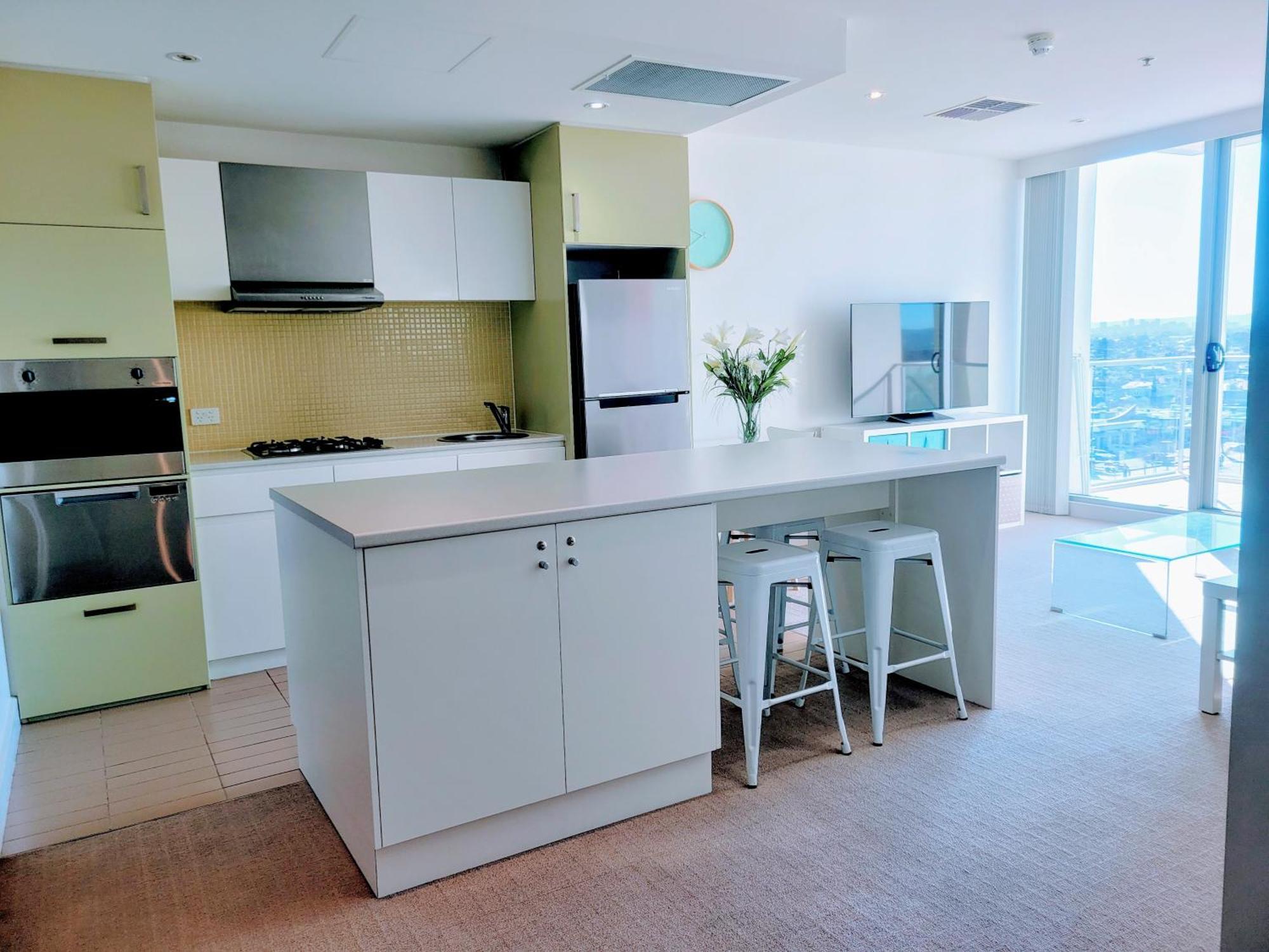 Апартаменты Cityviews @ Glenelg * Pool/Beach * Free Parking * Экстерьер фото